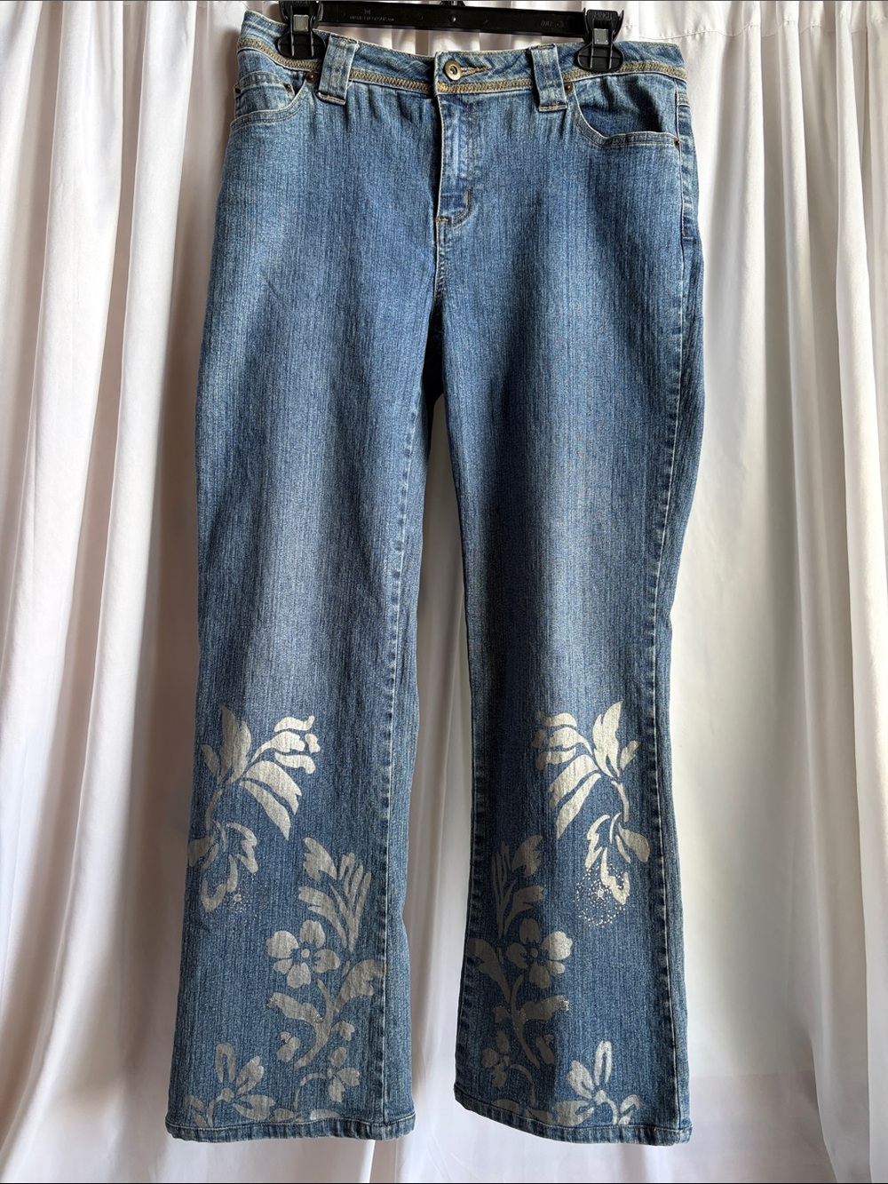 Andre Bini Mid Rise Zip Fly Blue Denim Bootcut Jeans 6 Floral Detail